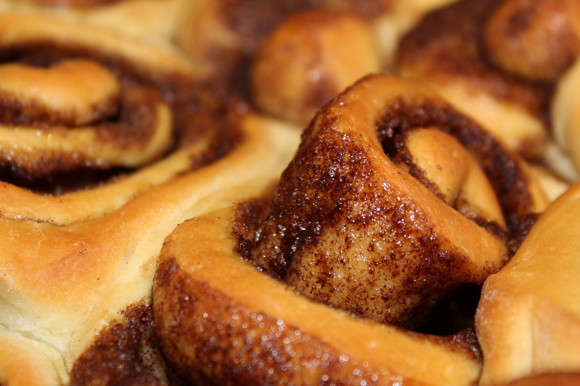 Honey's Saturday Sweet Roll Drop